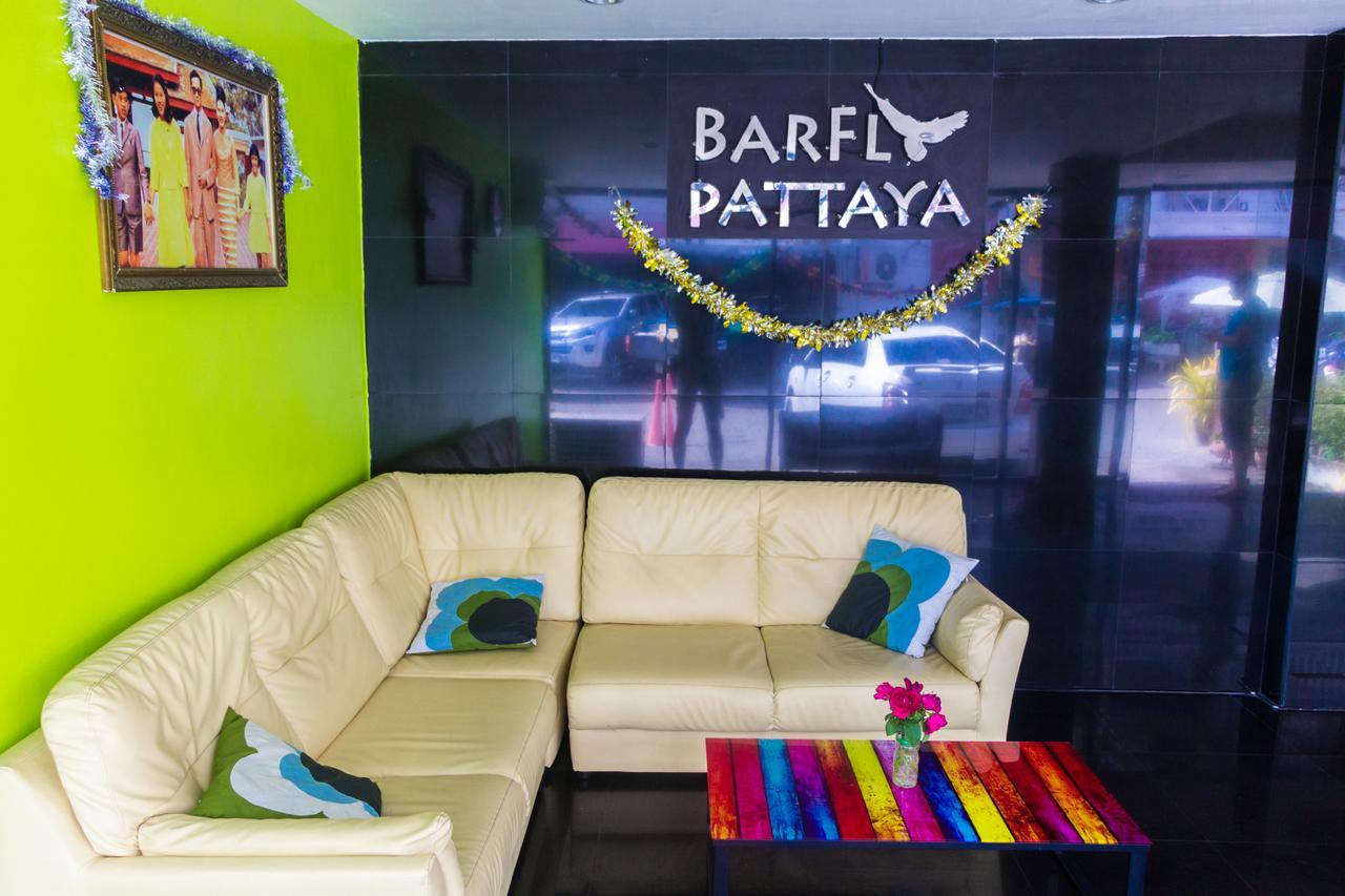 Barfly Pattaya Hotel Jomtien Exterior foto